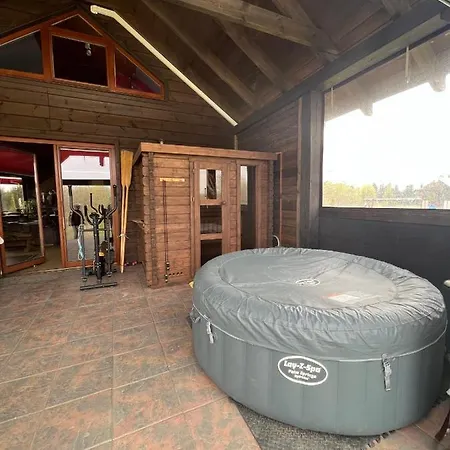 度假居 Dom Na Wynajem Mazury Dom Na Wysokim Brzegu *